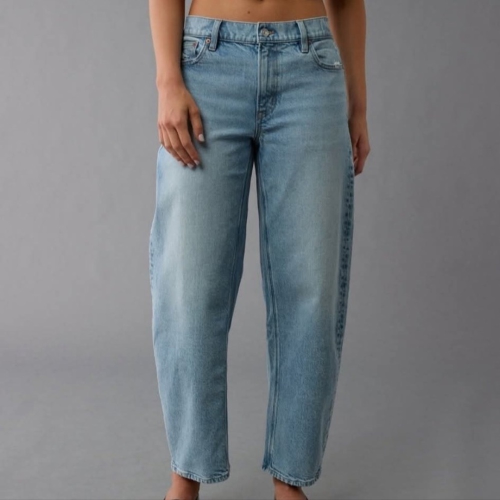 American Eagle Barrel Jeans Size 4S